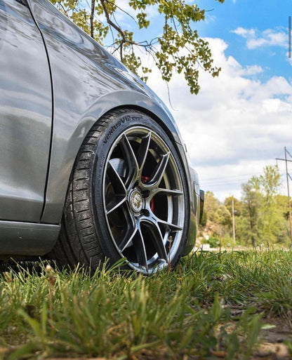 Aodhan AH-11 Hyper Black - 18x9.5 +35 5x120 (Square Set of 4)