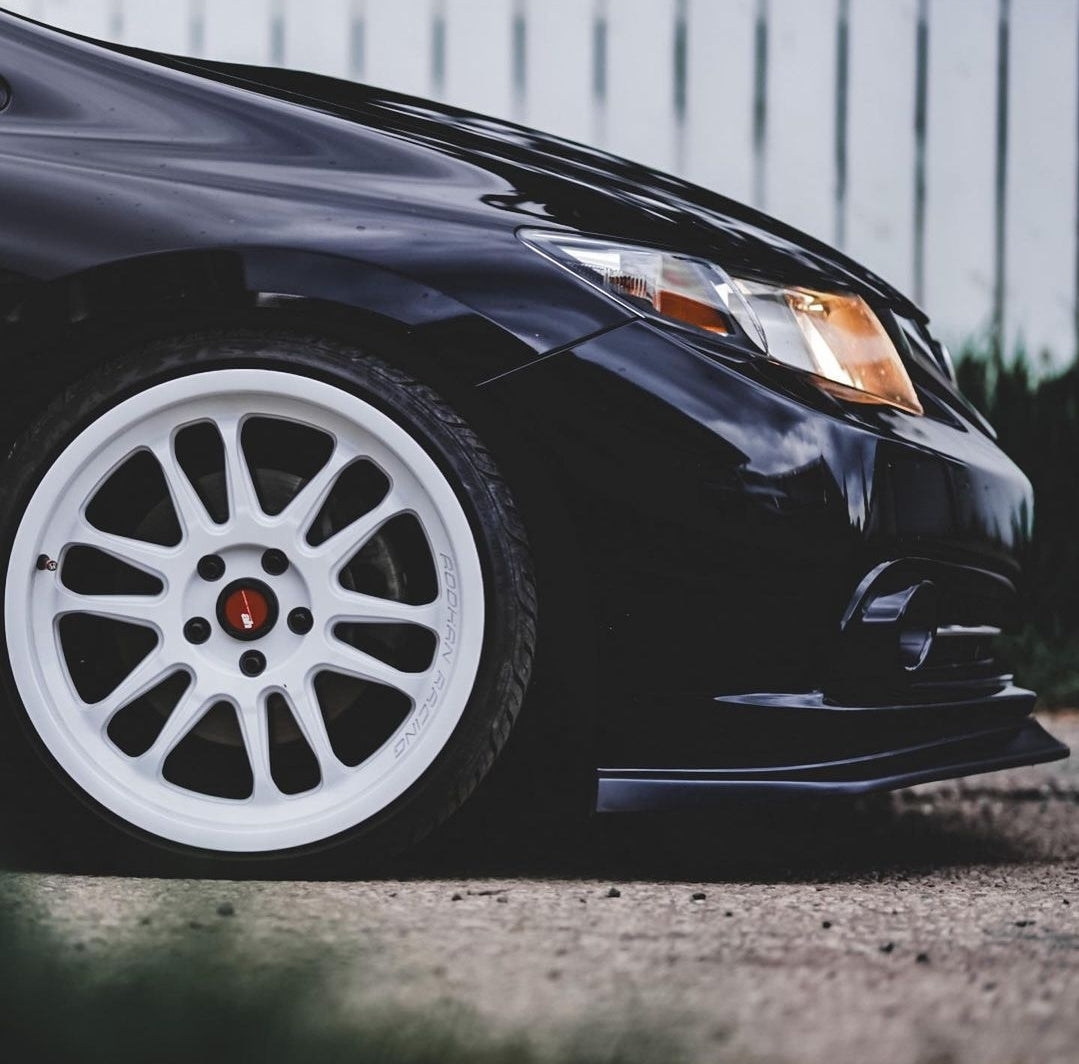Aodhan AH07 Gloss White - 18x8.5 +35 / 18x9.5 +30 5x114.3 (Staggered Set of 4)