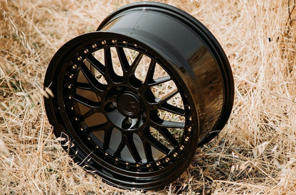 Aodhan AH02 Gloss Black ( Gold Rivet) - 19x9.5 +35 5x112 (Square Set of 4)