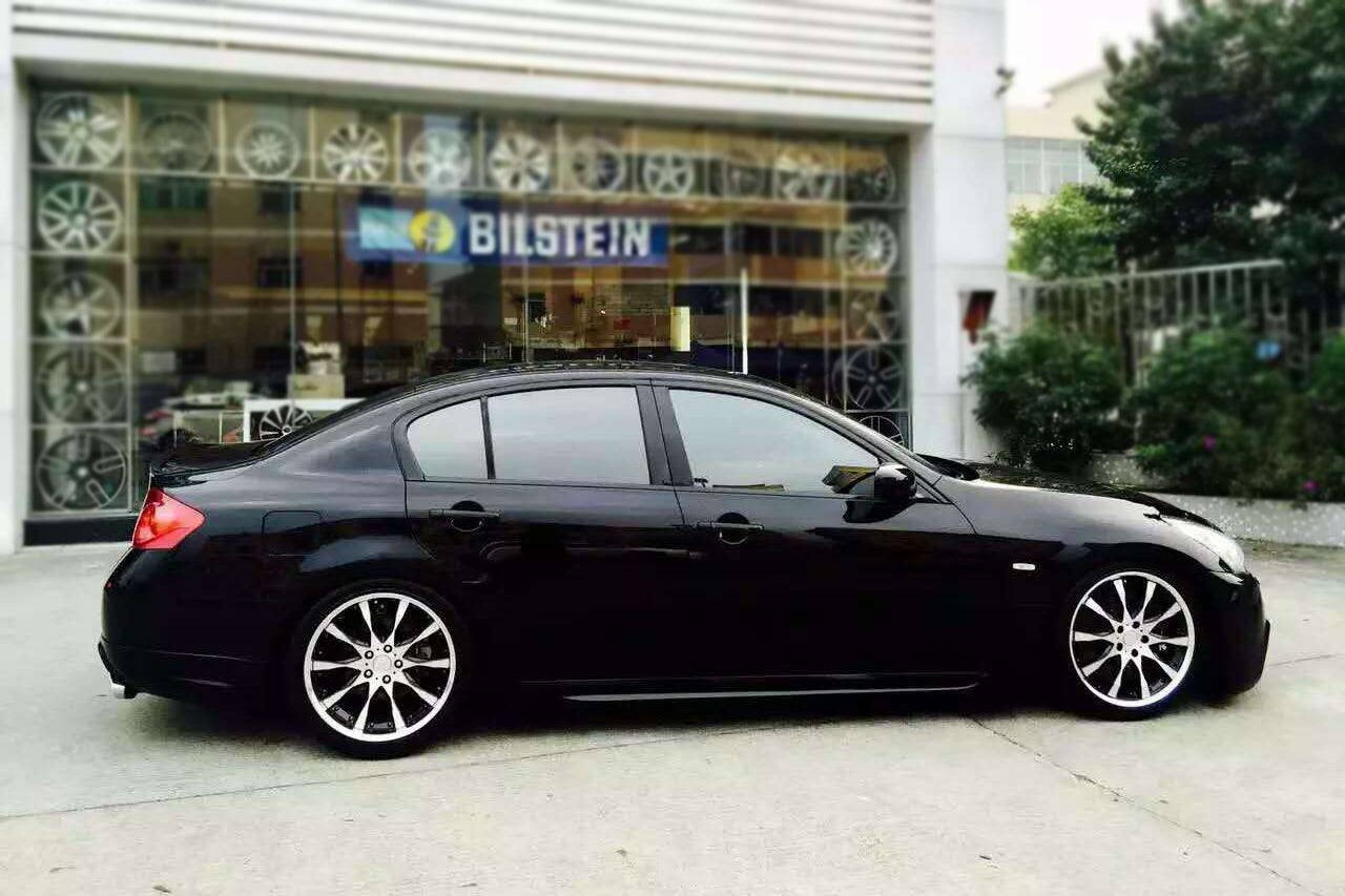 2010-2013 Infiniti G25/G37 Sedan WD Style Side Skirts - Carbonado