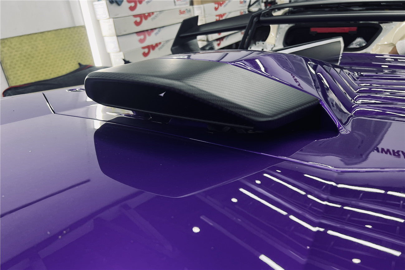 2021-UP Lamborghini Huracan STO Dry Carbon Fiber Engine Room Vent - Carbonado