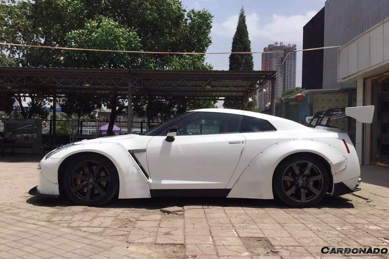 2008-2016 Nissan GTR R35 CBA/DBA DE Style Full Body Kit - Carbonado