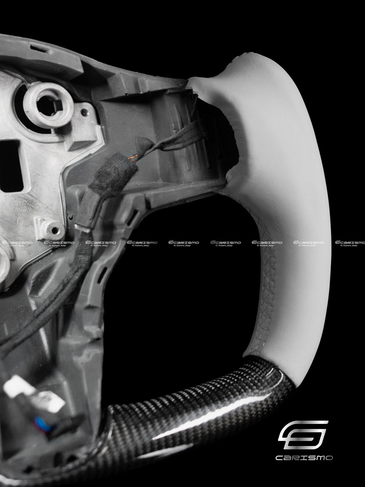 Carismo Steering Wheel For Tesla Model 3/Y - Yoke-Style (Heated) - Gloss Carbon - White Smooth Leather