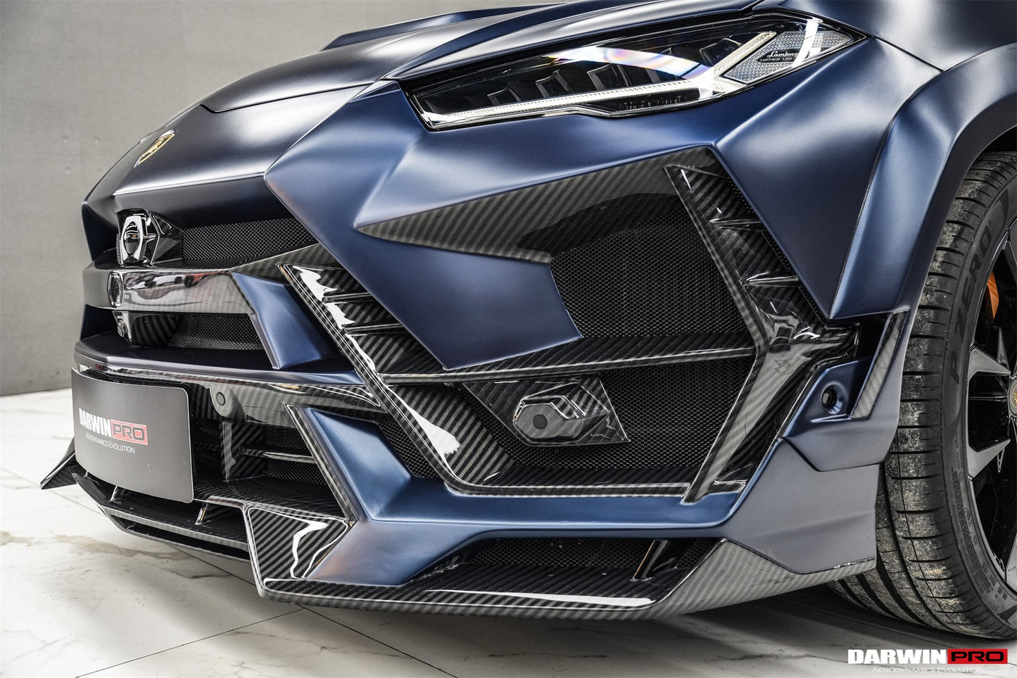 DarwinPRO 2018-2022 Lamborghini URUS BKSS Part Carbon Fiber Wide Body Kit