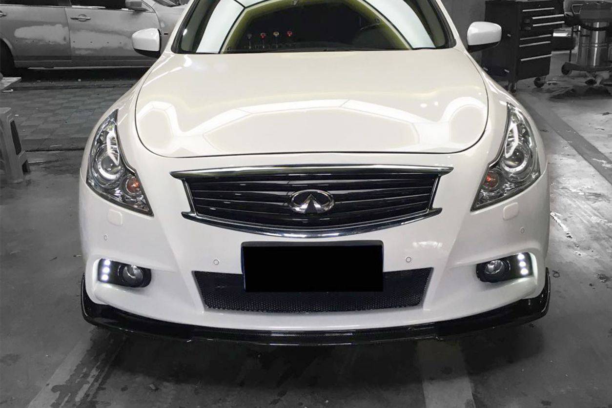 2010-2013 Infiniti G25/G37 Sedan EU Style Carbon Fiber Front Lip - Carbonado