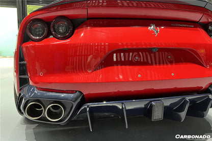 2018-UP Ferrari 812 Superfast MSY Style Rear Diffuser w/ Light - Carbonado