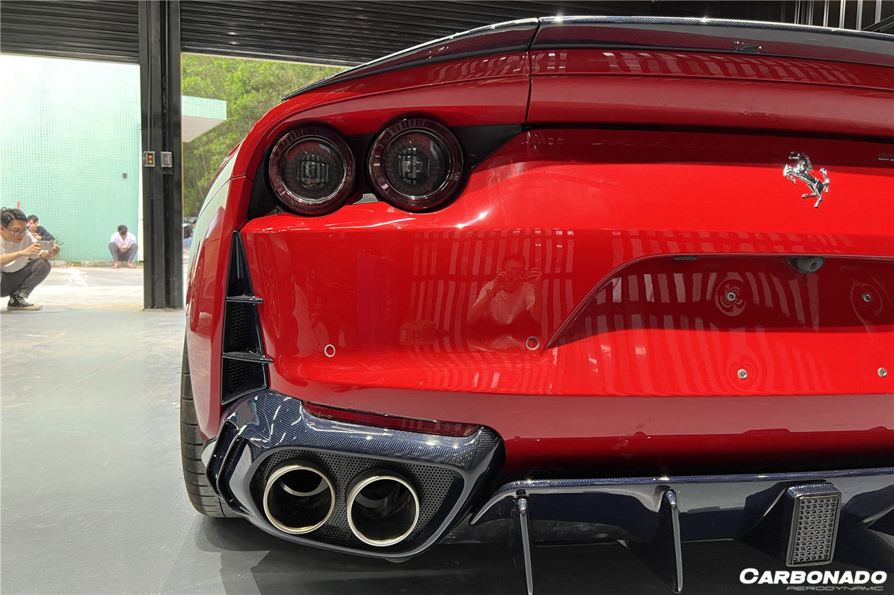 2018-UP Ferrari 812 Superfast /GTS MSY Style Rear Bumper Vents - Carbonado