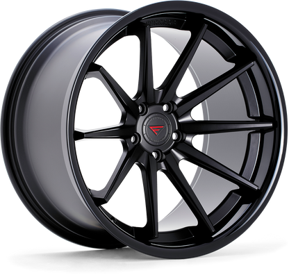 Ferrada FR4 Matte Black / Gloss Black Lip wheel