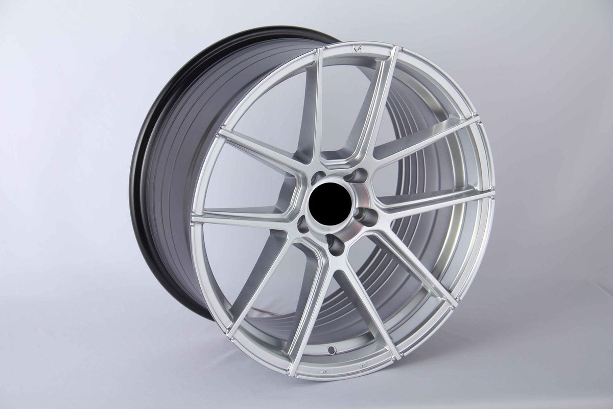 E026 Hyper Silver 19in Staggered Set 8.5 ET35 / 9.5 ET35 5.114 (4 Wheels)