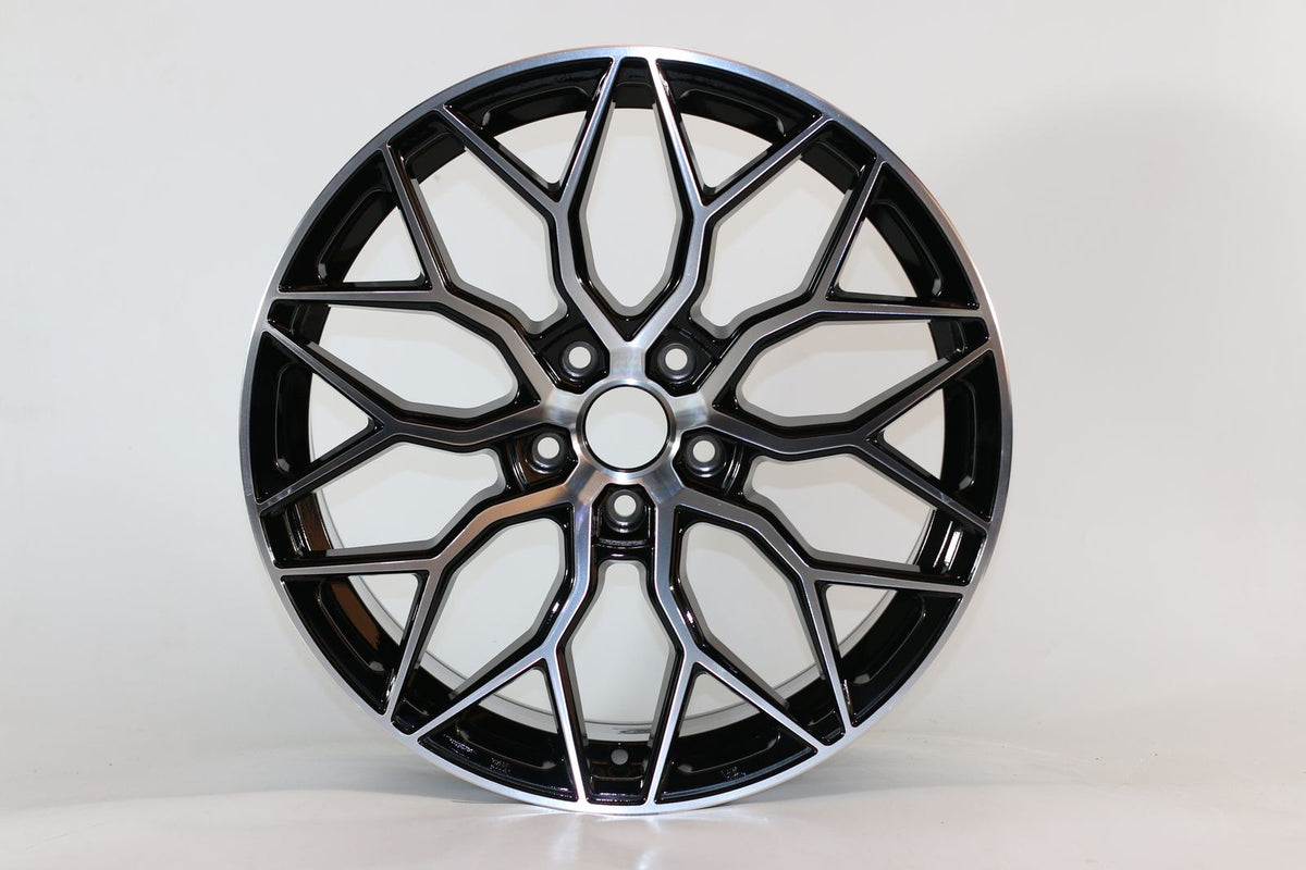 E028 Black Machined Face 18x8.0 ET35 5.114 - Square Set (4 Wheels)