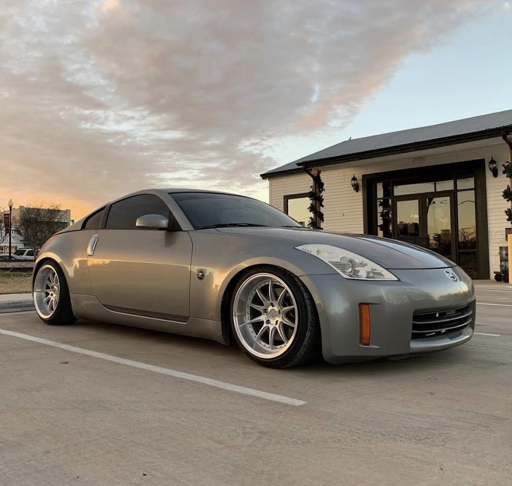 Aodhan DS07 Silver w/Machined Face - 19x8.5 +35 5x114.3 (Square Set of 4)