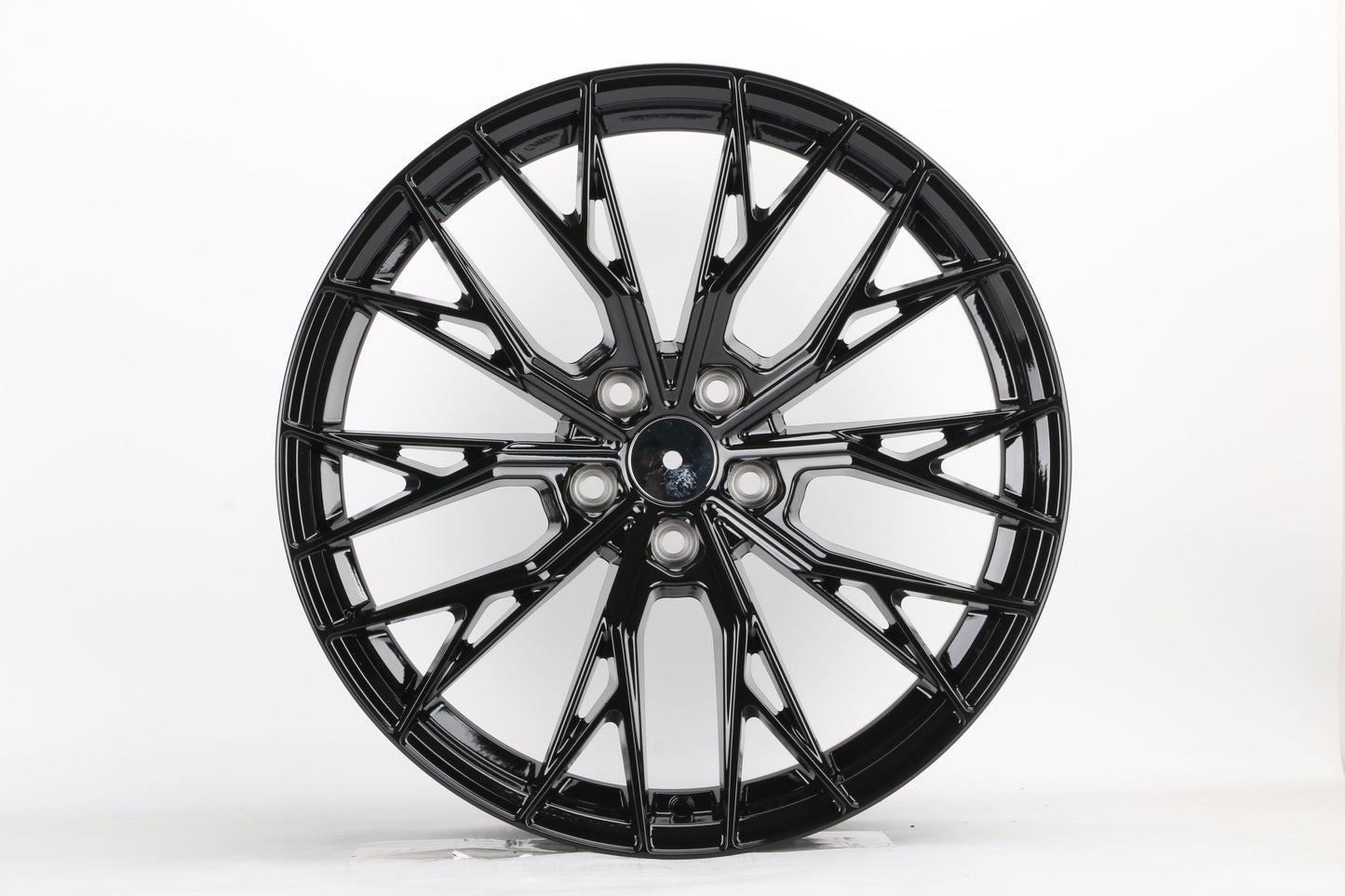 E1550 Gloss Black 18x8 ET35 5.108 – (Square Set of 4)