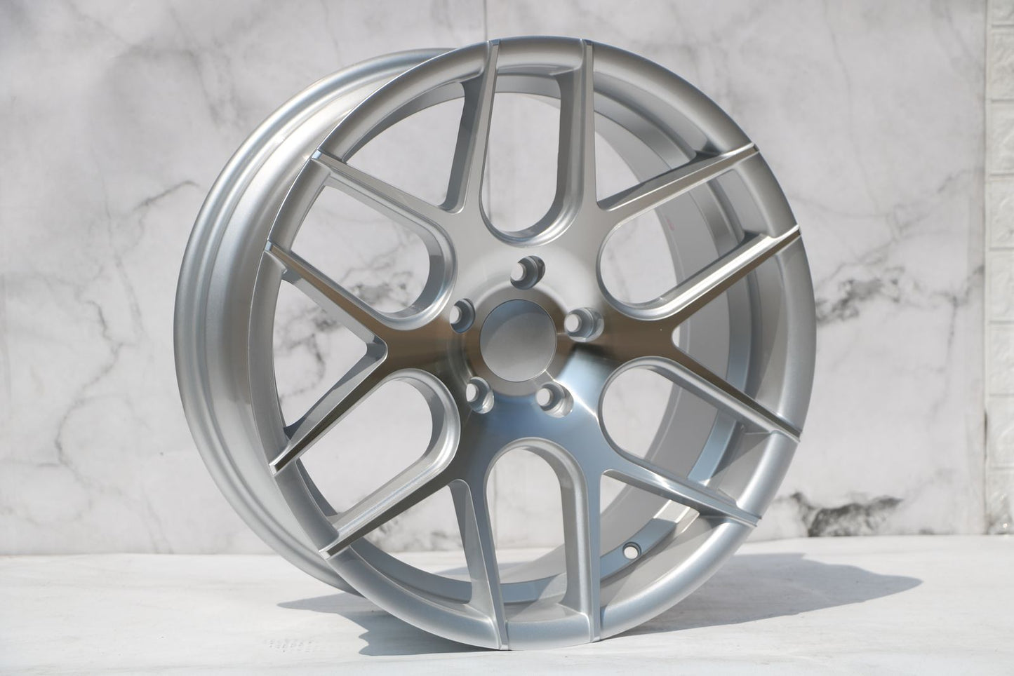 E001 Silver Machined Face 18x8.0 ET35 5x114.3 - Square Set (4 Wheels)