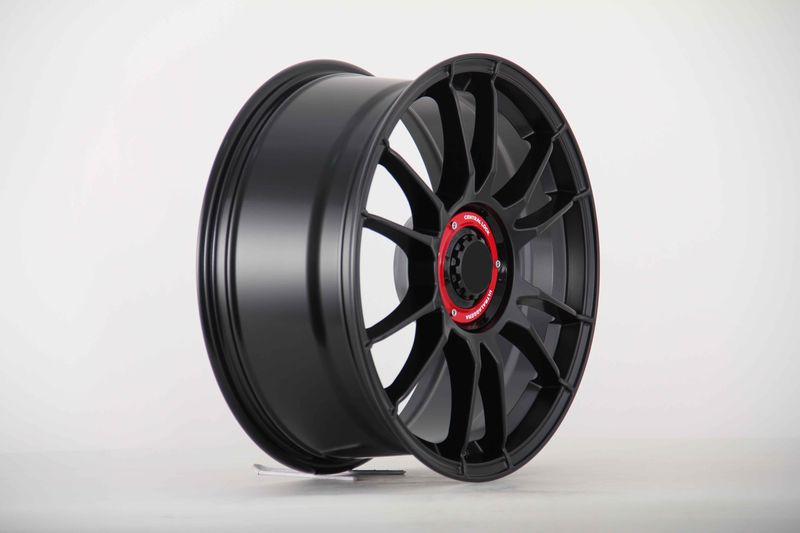 E063 Gloss Black 18x8.0 ET40 5.100.113 - Square Set (4 Wheels)