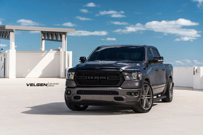 24" Velgen VFF-6 Gloss Gunmetal 6x139.7 ( Set of 4 )