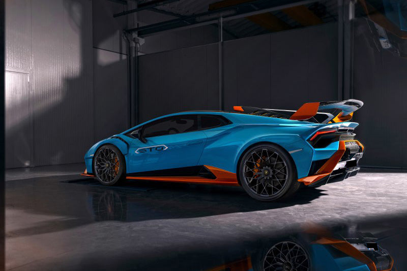 2021-UP Lamborghini Huracan STO Dry Carbon Fiber Rear Diffuser - Carbonado
