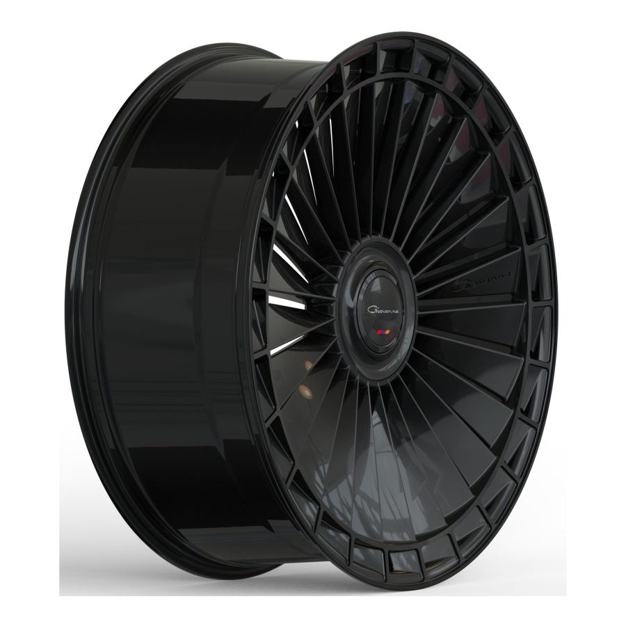 Giovanna KAPLETTA gloss black wheel detail