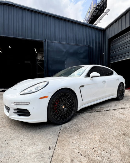 Panamera – Classica – Koko Kuture CLASSICA GLOSS BLACK wheels on vehicle