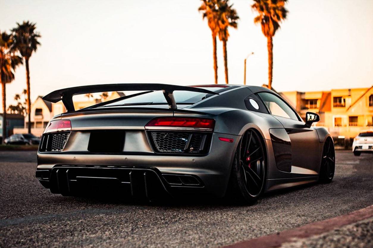 2016-2019 Audi R8 Coupe/Spyder VRS Style Carbon Fiber Rear Diffuser - Carbonado
