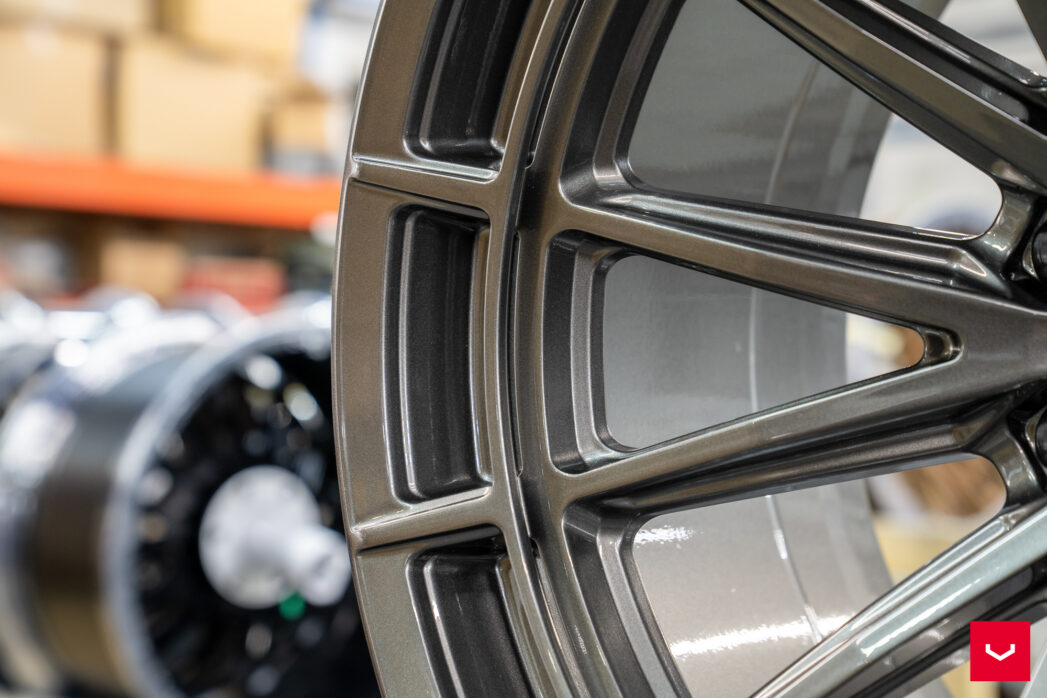 Vossen HFX5 Gloss Gunmetal wheel — gallery photo 3
