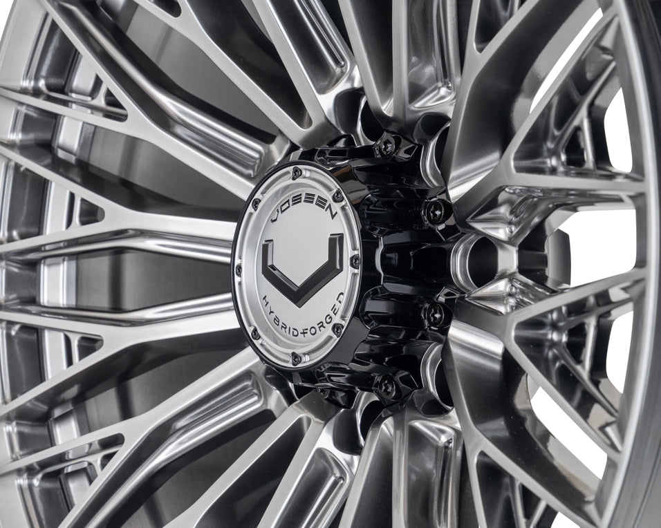 Vossen HFX6 eight-lug Hyper Gunmetal detail