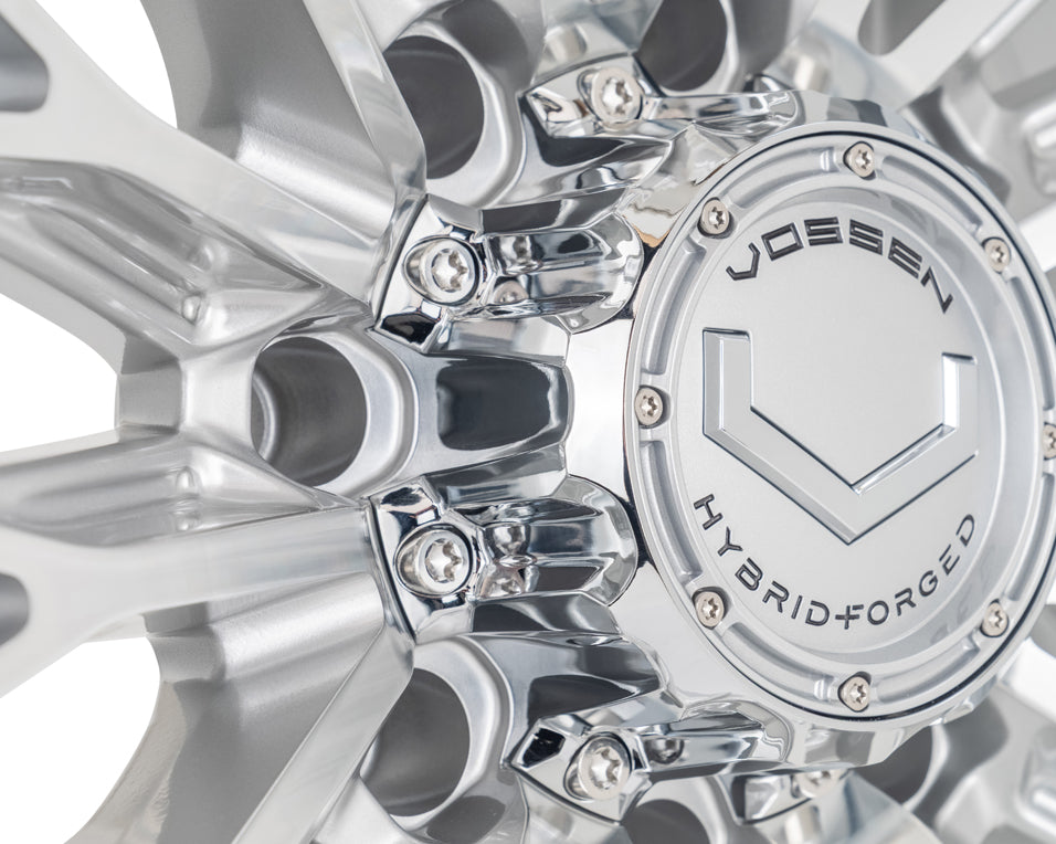 Vossen HFX6 eight-lug Silver Polished detail