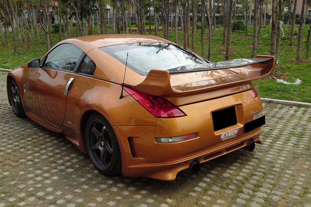 2003-2008 Nissan 350Z VS3 Style Trunk Spoiler - Carbonado