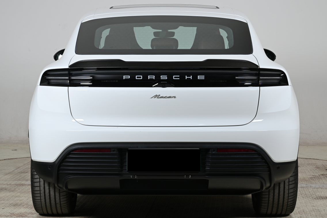 Carbonado 2024-2025 Porsche 95c Macan KDA Style Dry Carbon Fiber Trunk Spoiler - Carbonado